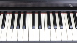 Новое фортепиано закупили для школы искусств в Изобильном